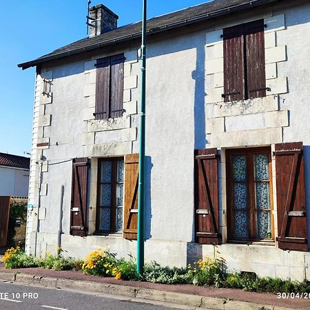 Futurogite Saint-Georges-les-Baillargeaux Dış mekan fotoğraf